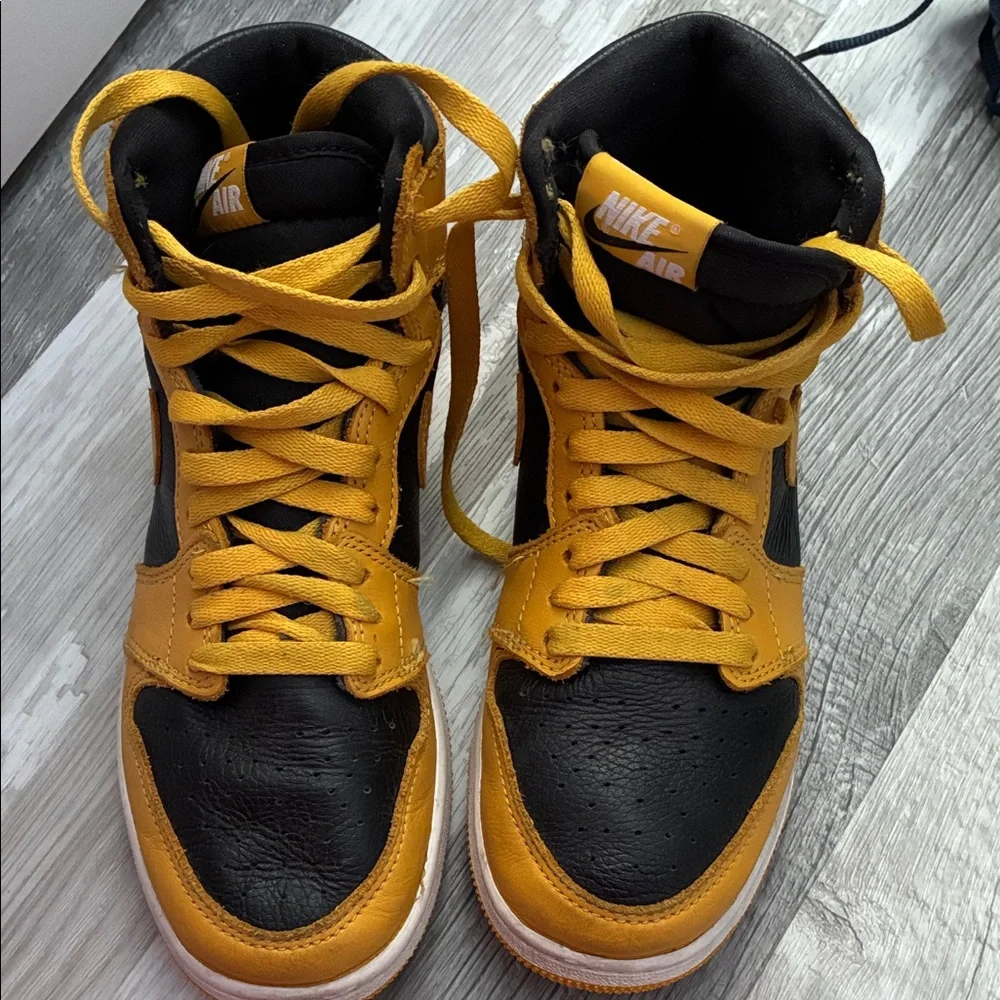 Nike Black and Yellow High-Top Sneakers - youth - Picture 2 of 10